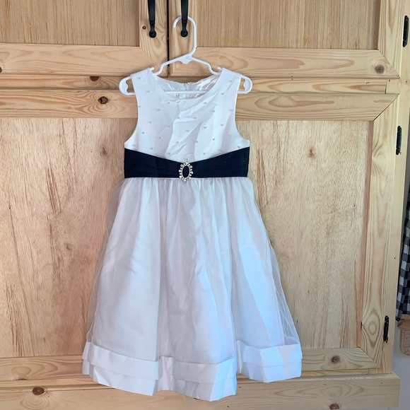 American Princess white/navy faux pearl Communion dress size 6 - Picture 1 of 6